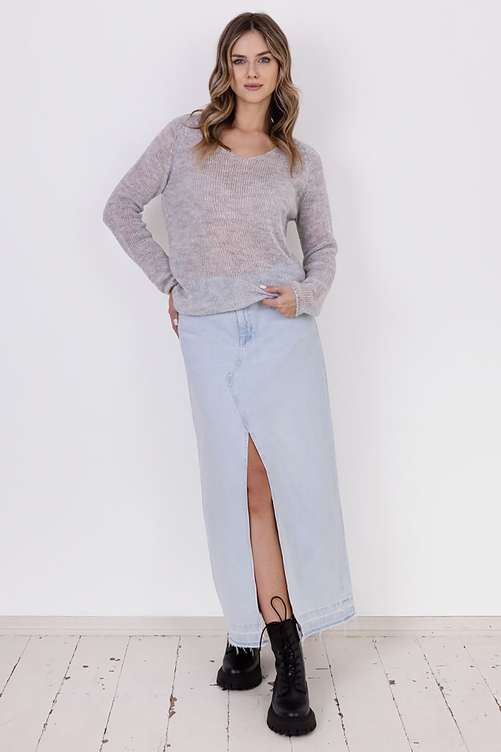   Sweter Damski Model SWE320 Light Grey - MKM 