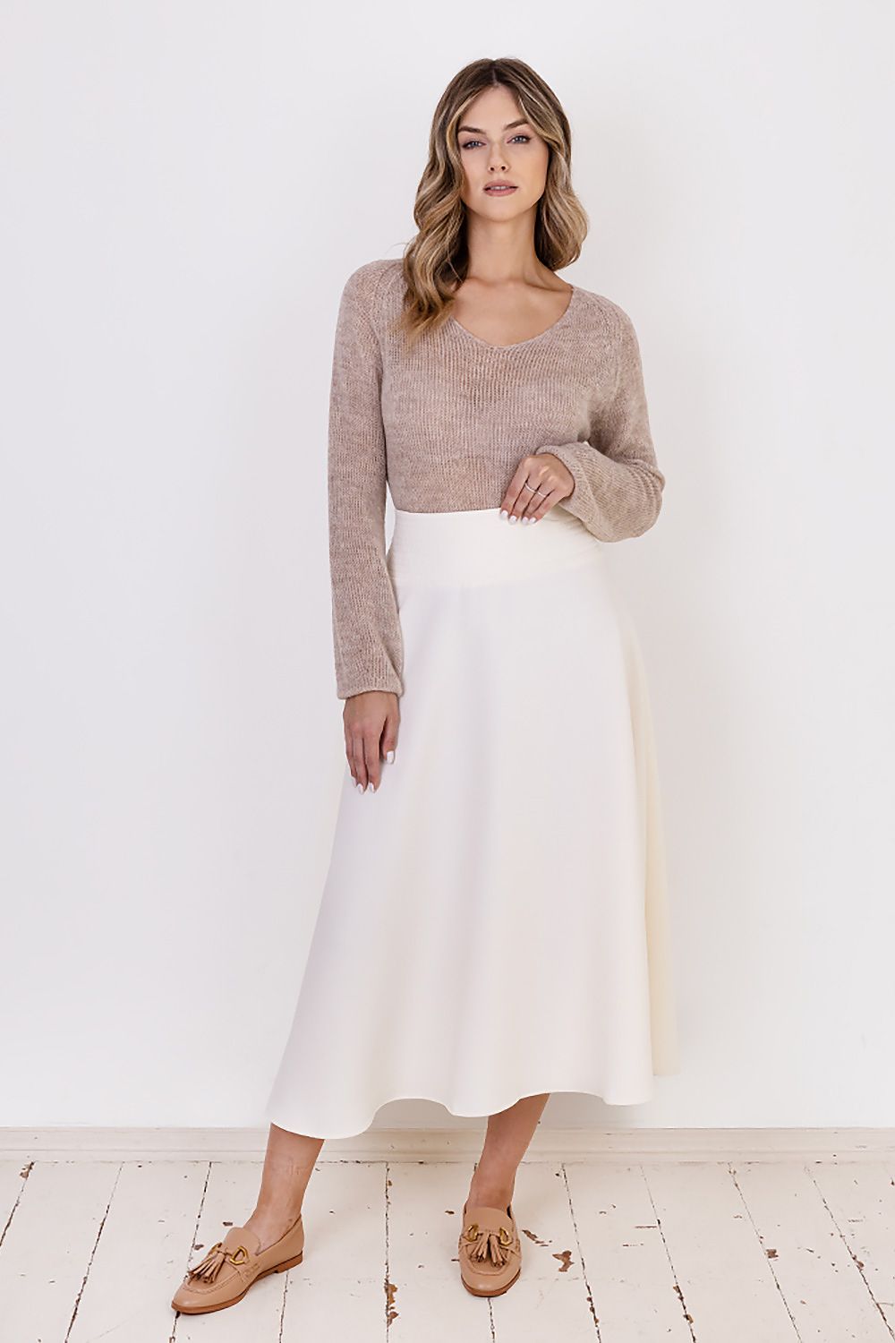   Sweter Damski Model SWE320 Beige - MKM 