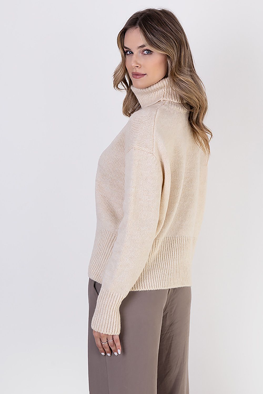   Golf Damski Model SWE291 Beige - MKM 