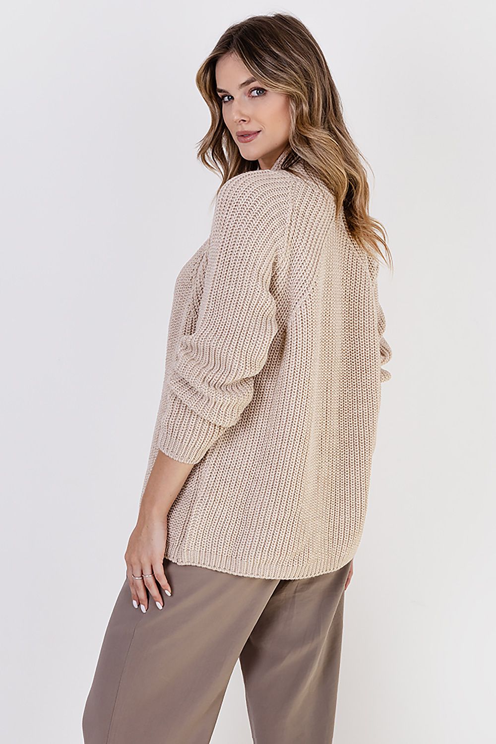  Sweter Kardigan Model SWE120 Beige - MKM 