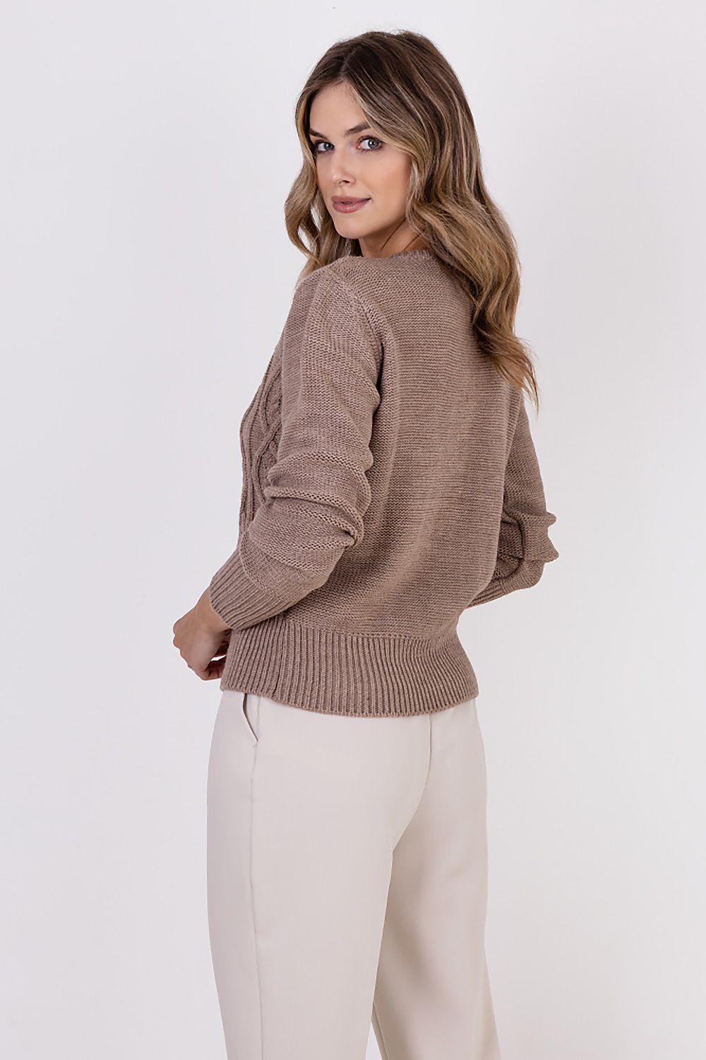  Sweter Damski Model SWE317 Mocca - MKM 