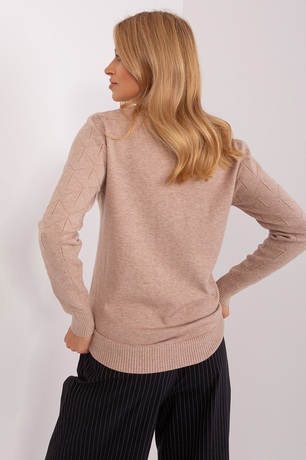   Sweter Damski Model AT-SW-232901.25X Dark Beige - AT 