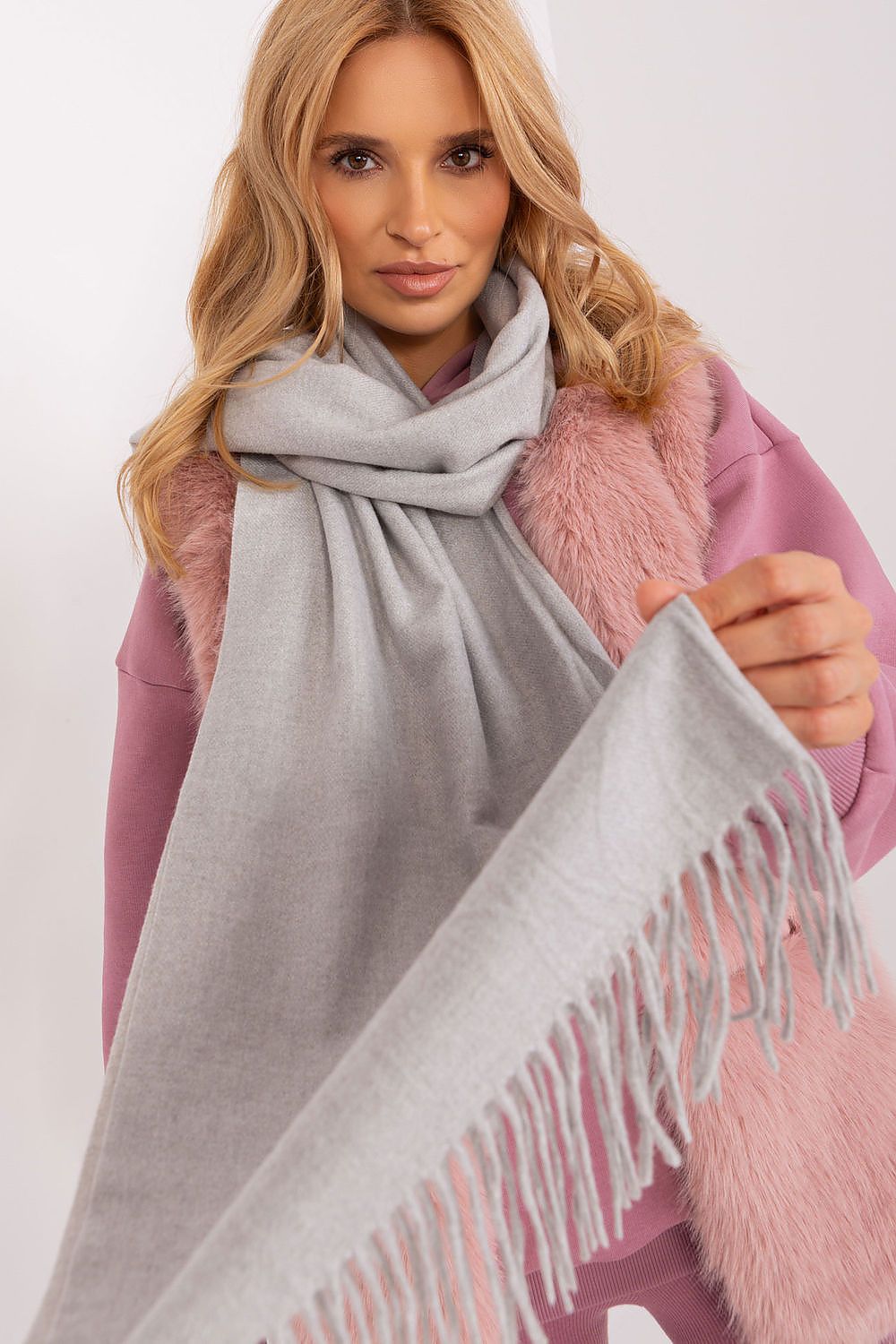   Szalik Model AT-SZ-23185.73P Grey - AT 