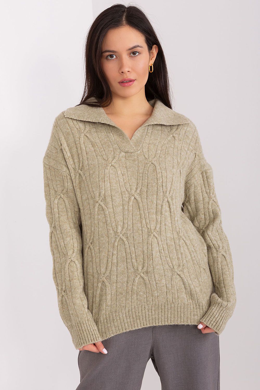   Sweter Damski Model AT-SW-2349-2.27 Khaki - AT 
