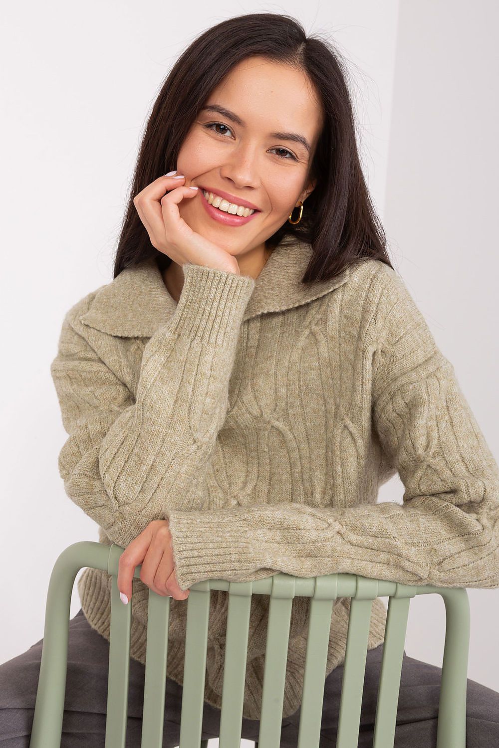   Sweter Damski Model AT-SW-2349-2.27 Khaki - AT 