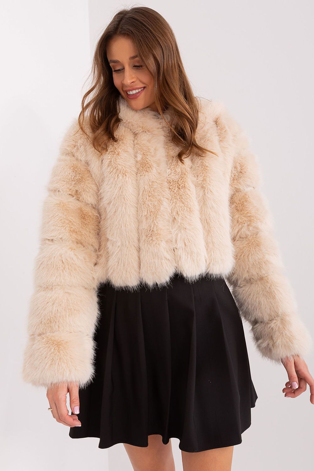   Kurtka Damska Model AT-KR-2378.96P Beige - AT 