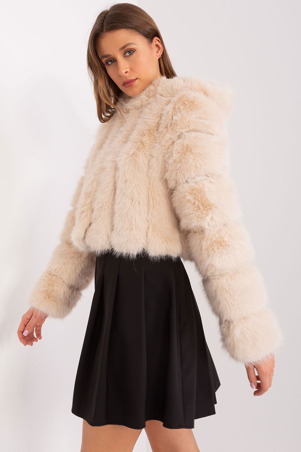   Kurtka Damska Model AT-KR-2378.96P Beige - AT 
