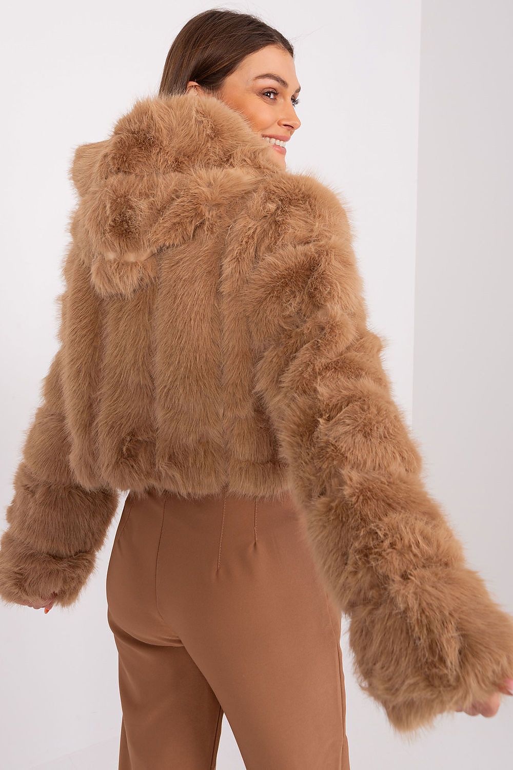   Kurtka Damska Model AT-KR-2378.97P Camel - AT 
