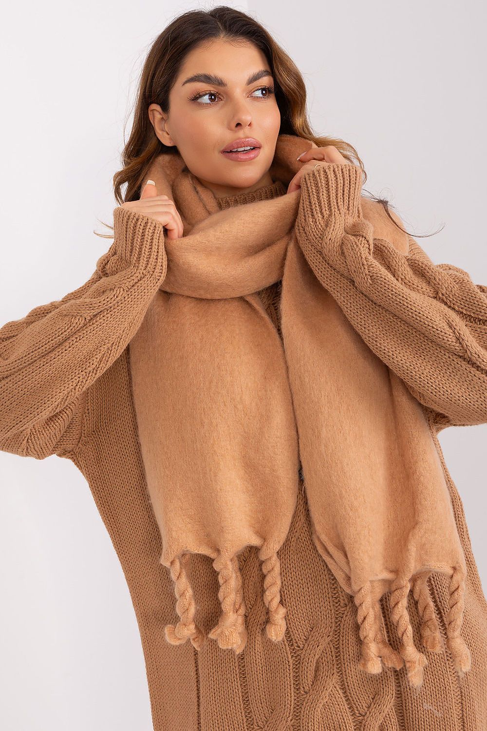   Szalik Model AT-SZ-2313502.76P Camel - AT 