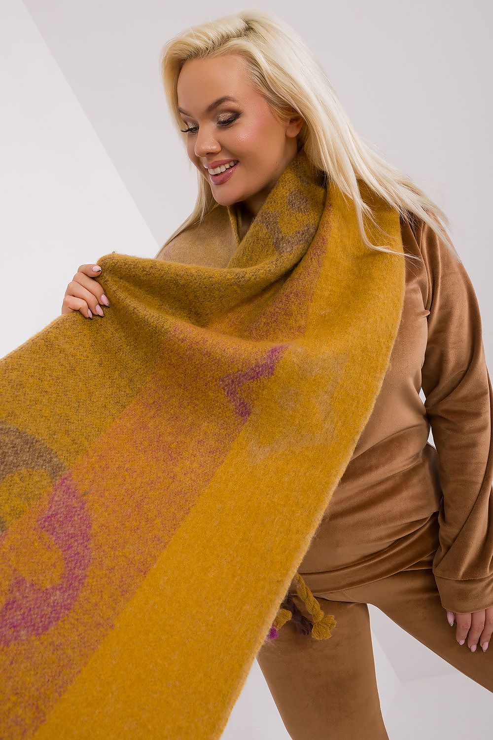   Szalik Model AT-SZ-2316.01P Dark Yellow - AT 