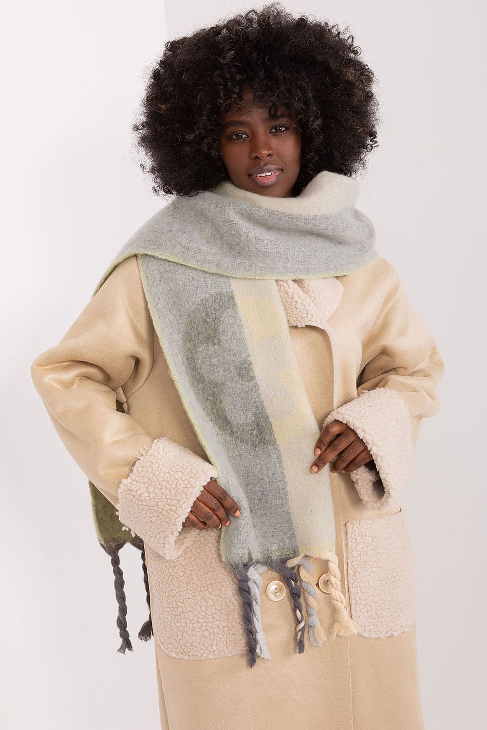   Szalik Model AT-SZ-2316.79 Light Green - AT 