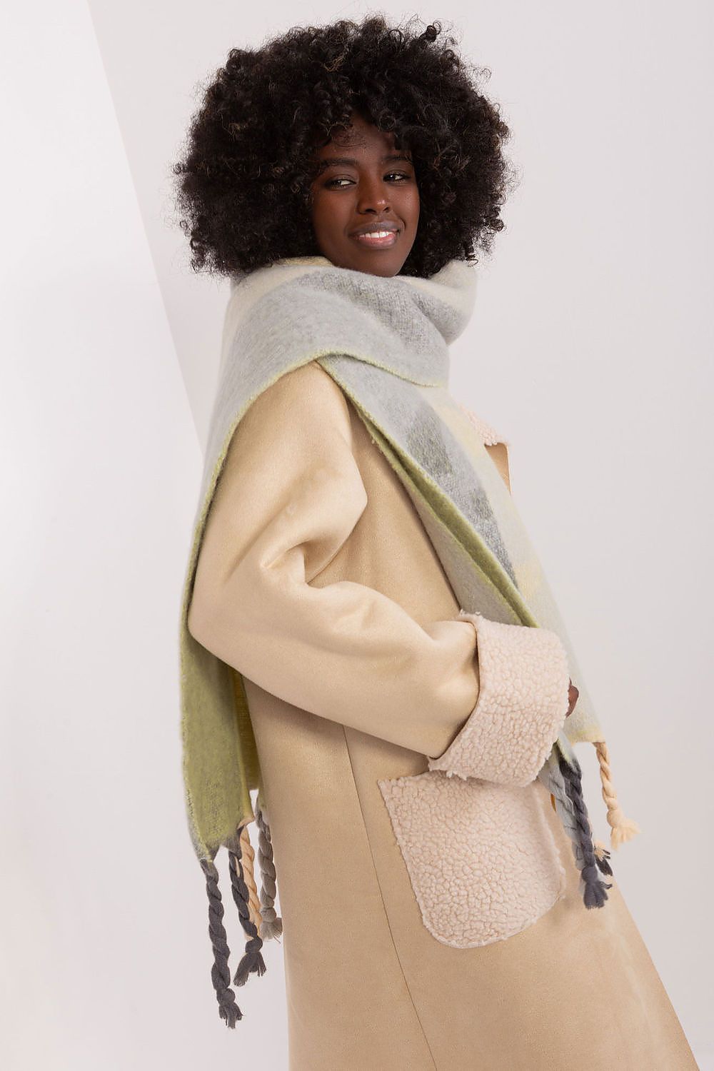   Szalik Model AT-SZ-2316.79 Light Green - AT 
