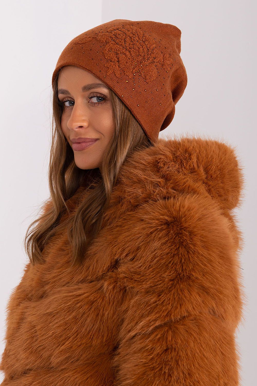   Czapka Model AT-CZ-23250.61P Light Brown - AT 