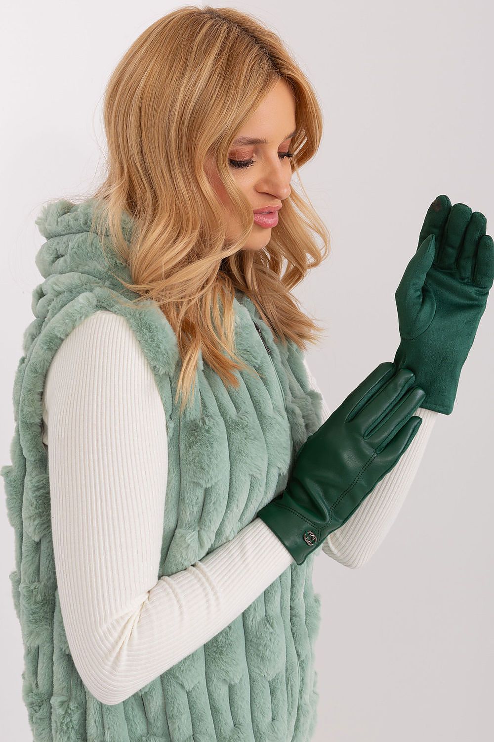   Rękawiczki Model AT-RK-239801.11 Dark Green - AT 