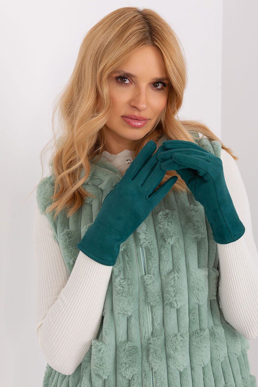   Rękawiczki Model AT-RK-2370.96 Dark Green - AT 