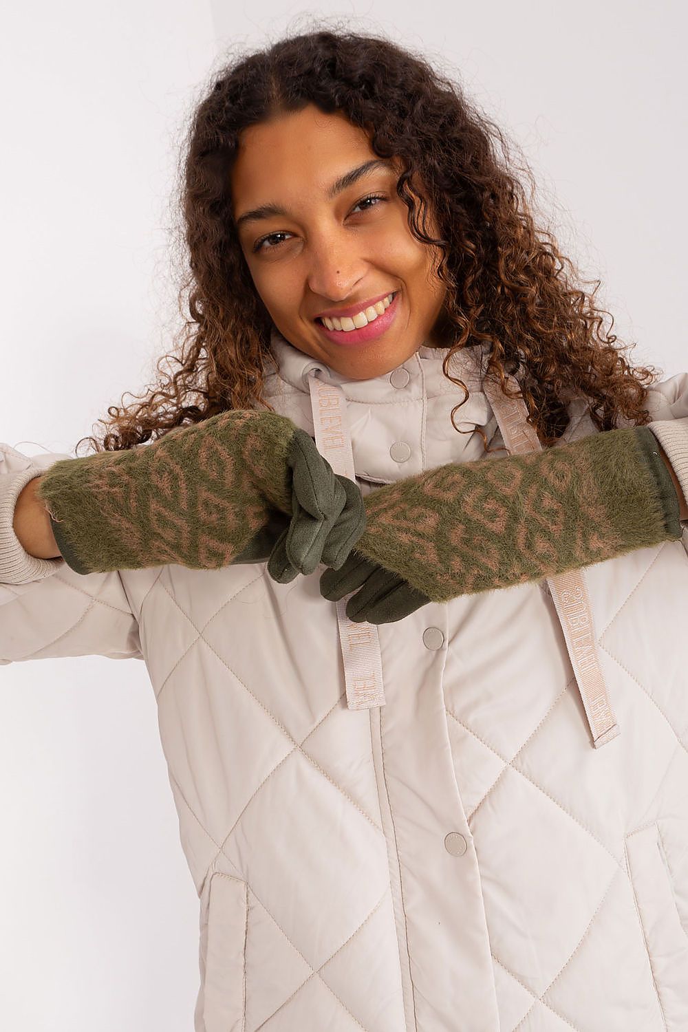   Rękawiczki Model AT-RK-2310.89 Khaki - AT 