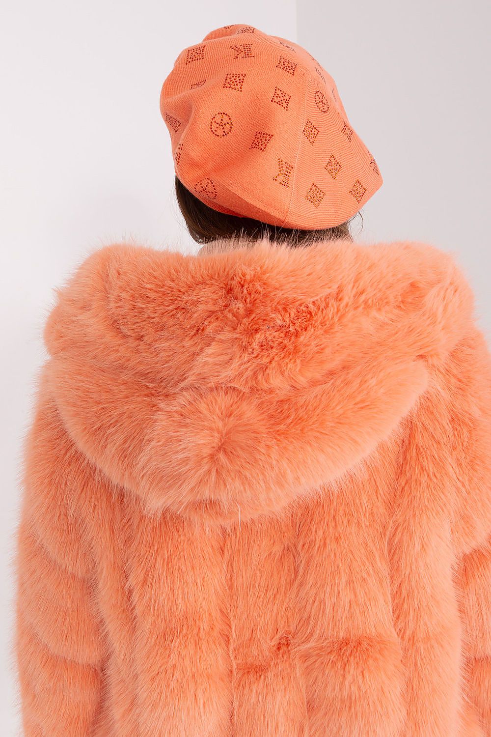   Beret Model AT-CZ-2318.3 Bbrzoskwinia - AT 