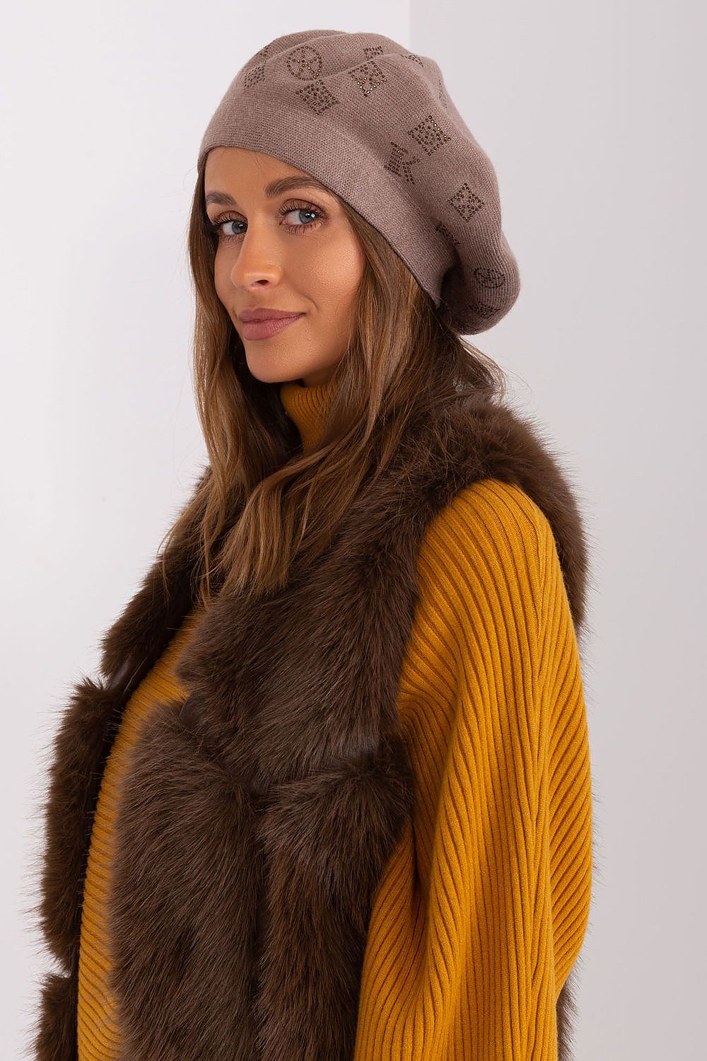   Beret Model AT-CZ-2318.26 Dark Beige - AT 