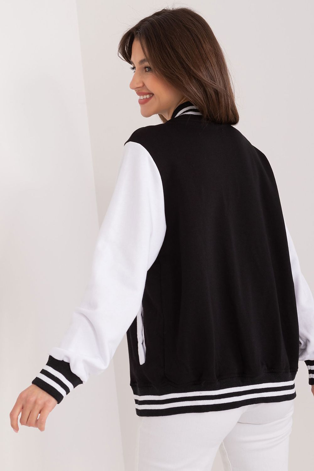   Bluza Damska Model RV-BL-7670.31 Black - Relevance 