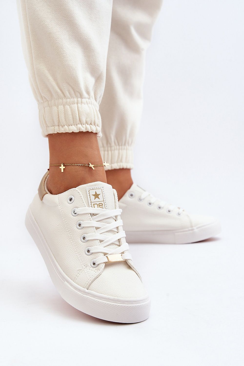   Trampki Model Tiraelle 24SP02-7051 White - Step in style 