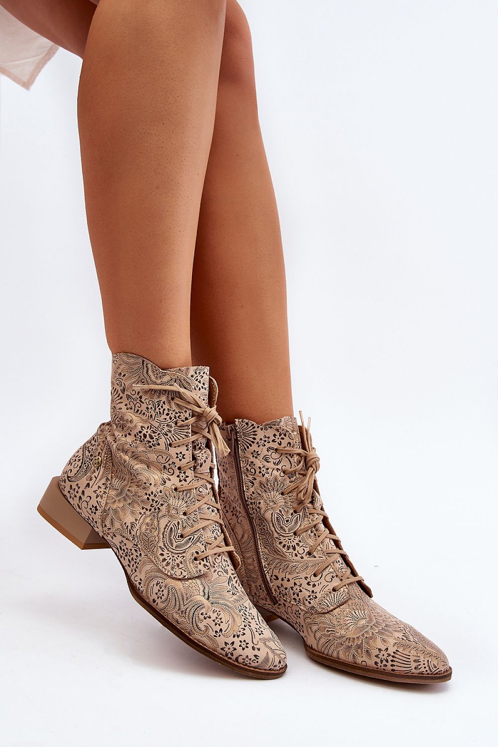   Botki Model Maciejka 06391-04 Beige - Step in style 