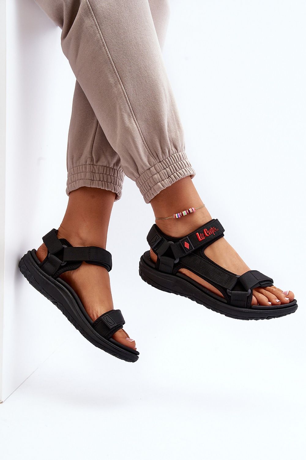  Sandały Model Lee Cooper LCW-24-34-2615 Black - Step in style 
