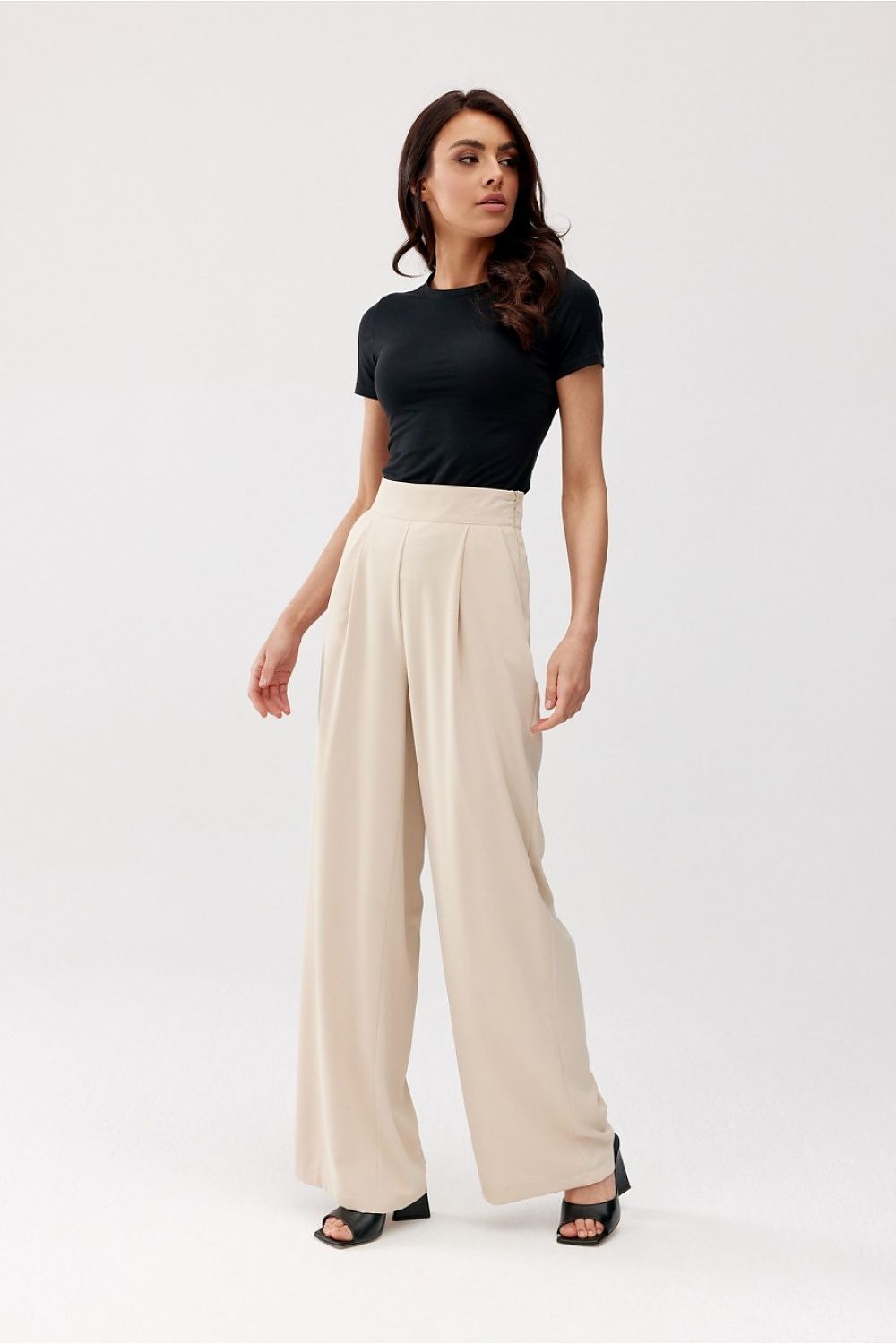  Spodnie Damskie Model Alaya BEZ SPD0032 Beige - Roco Fashion 