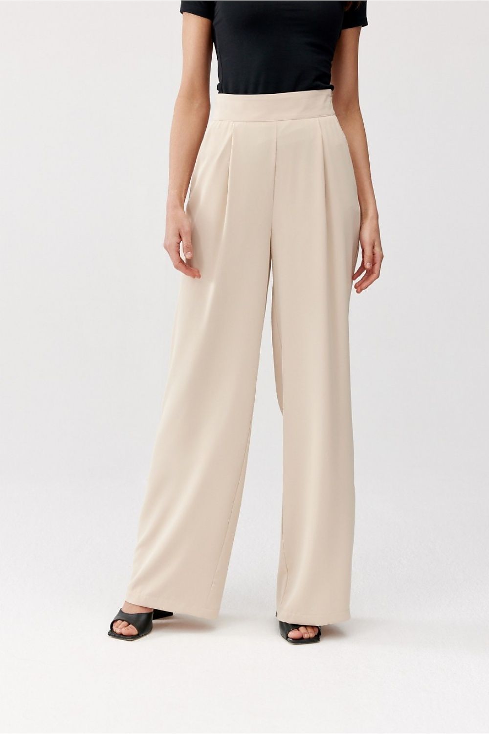  Spodnie Damskie Model Alaya BEZ SPD0032 Beige - Roco Fashion 