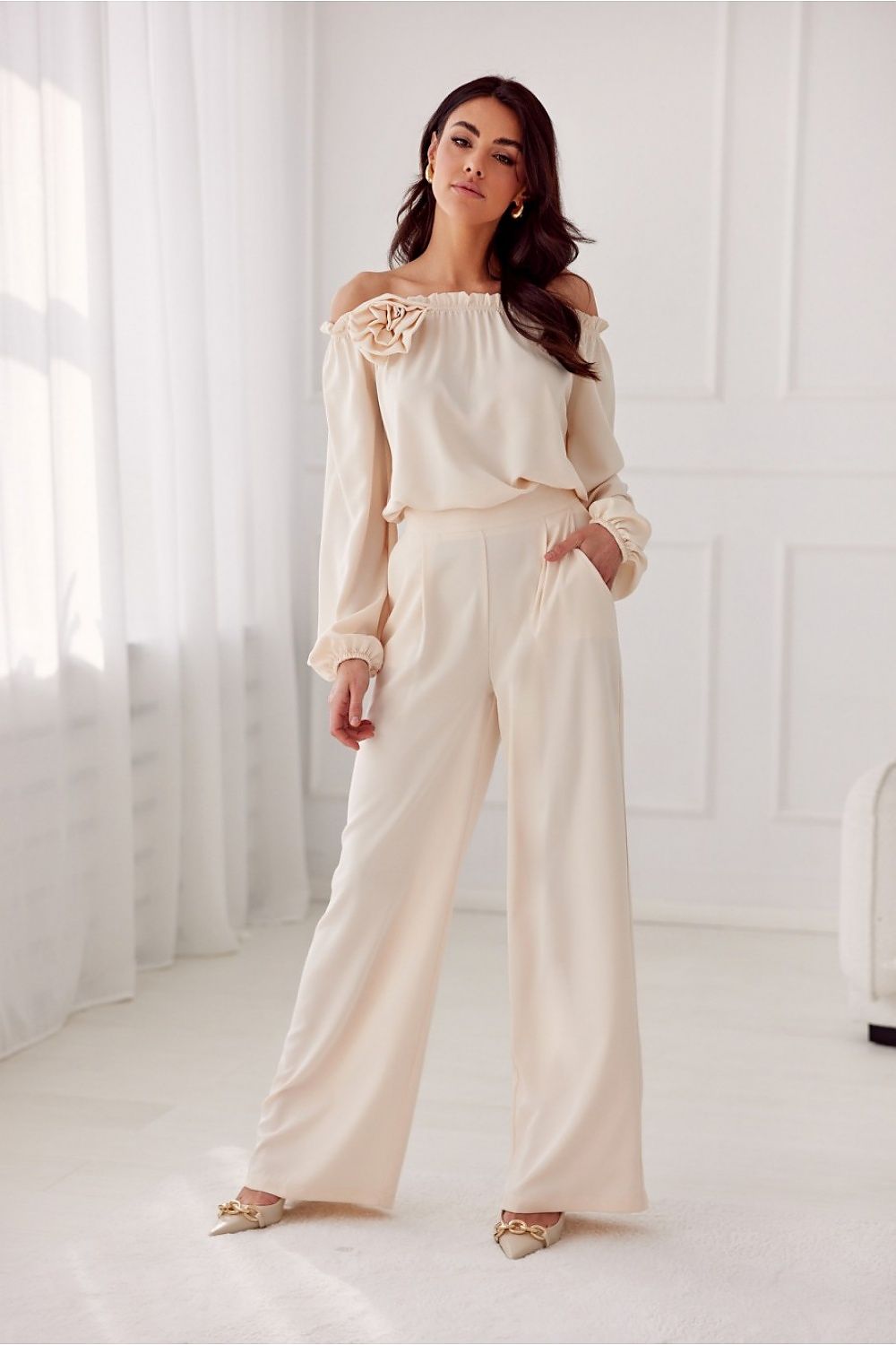 Spodnie Damskie Model Alaya BEJ SPD0032 Light Beige - Roco Fashion 