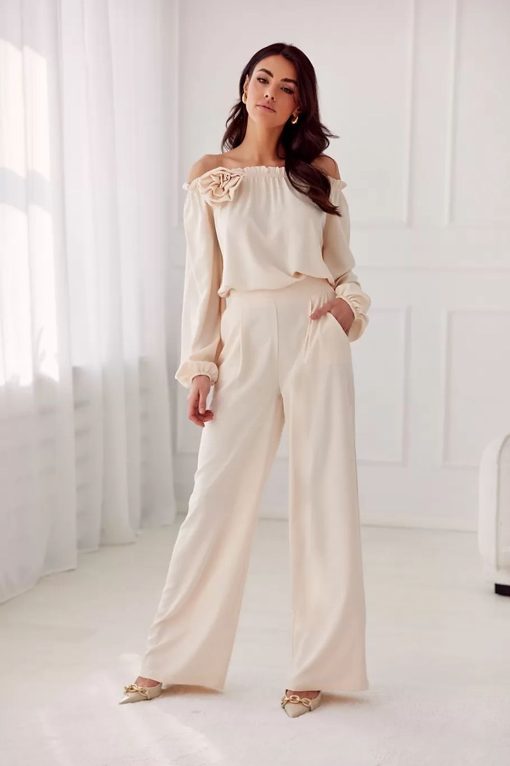   Bluzka model Rosie BEJ BLU0180 Light Beige - Roco Fashion 