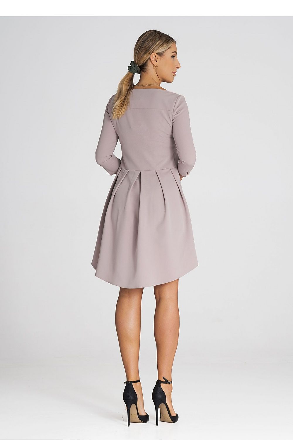   Sukienka Model M988 Beige - Figl 