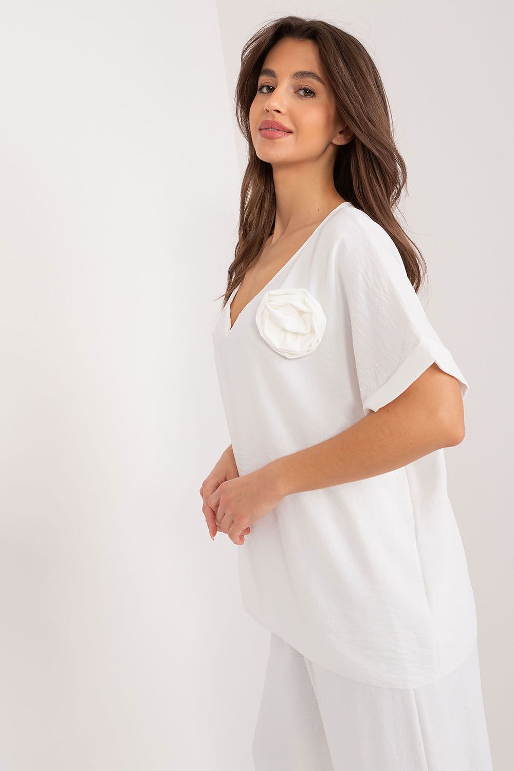   Bluzka Model DHJ-BZ-8368.02 Ecru - Italy Moda 