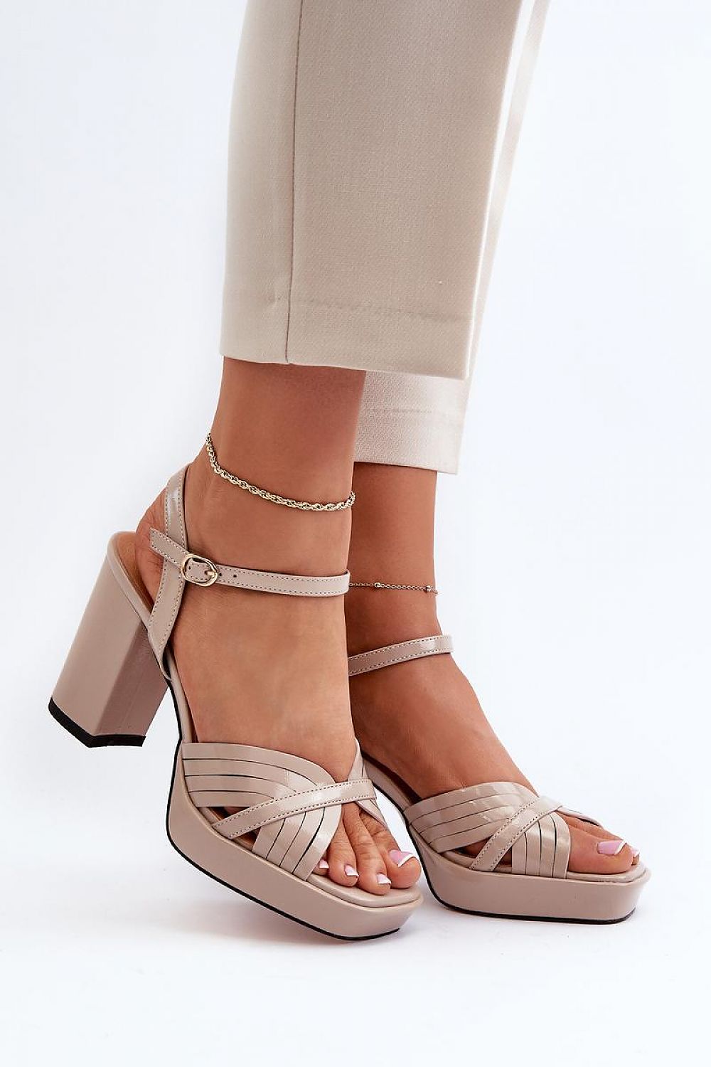  Sandały Model DA MR38-668 Beige - Step in style 