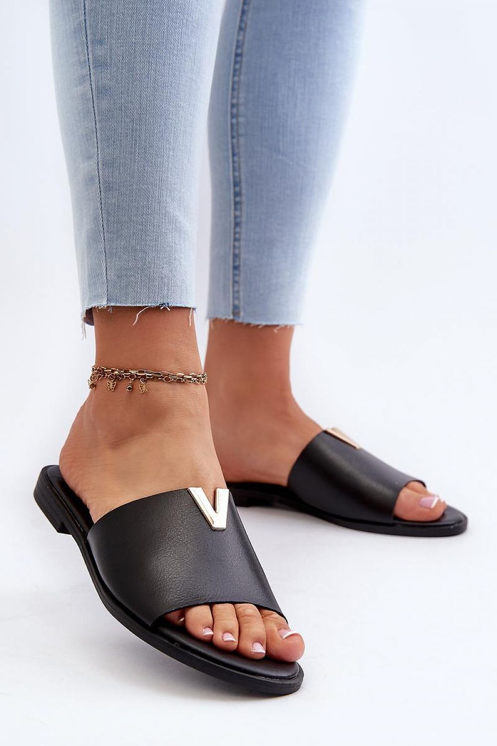 Sandał Klapki Model Maliha 24SD97-7736 Black - Step in style 