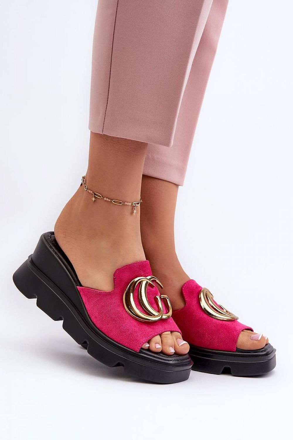  Sandał Klapki Model Iaria 58295  Fuksja - Step in style 