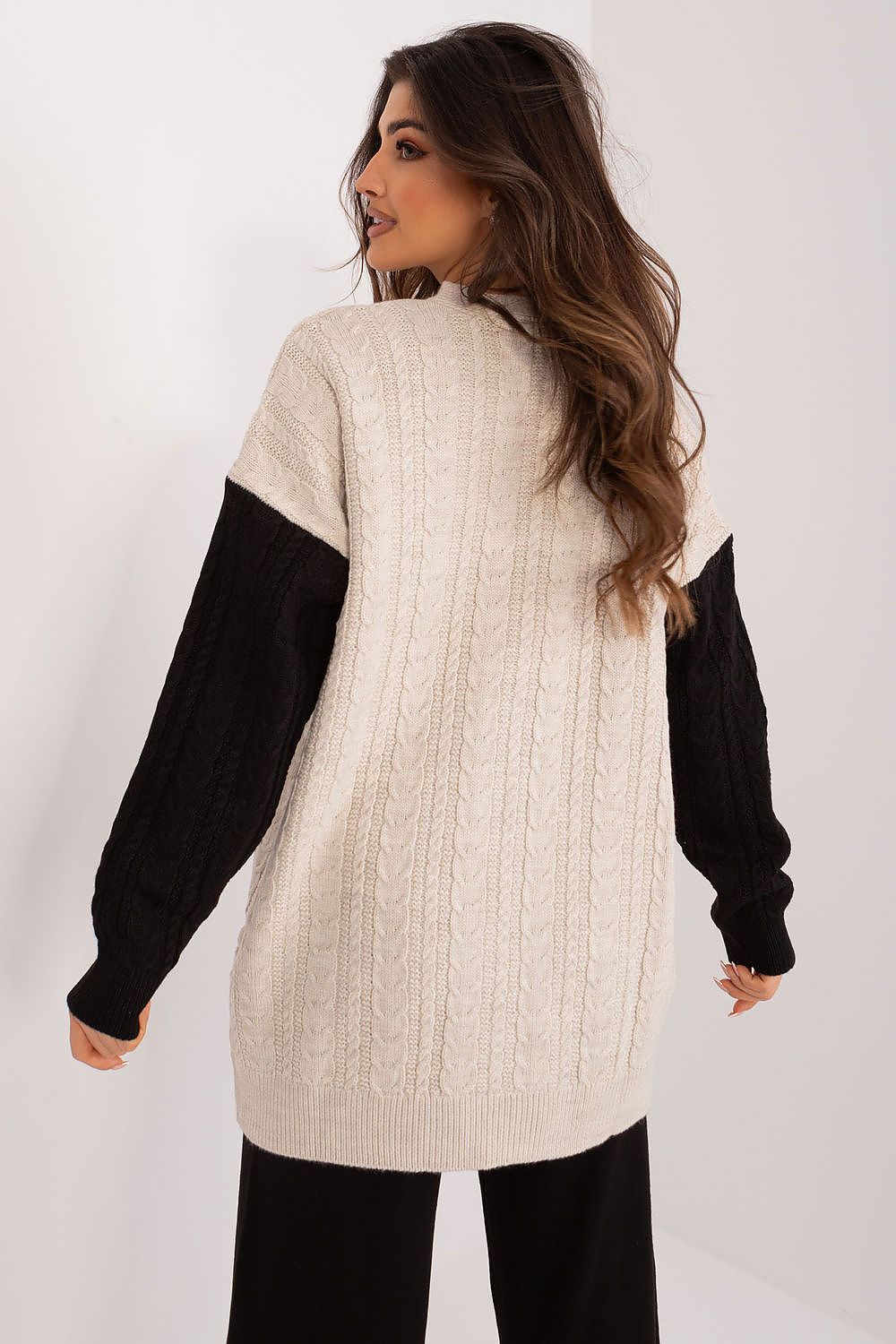 Sweter Damski Model BA-SW-0549.32 Black/Beige - Badu 