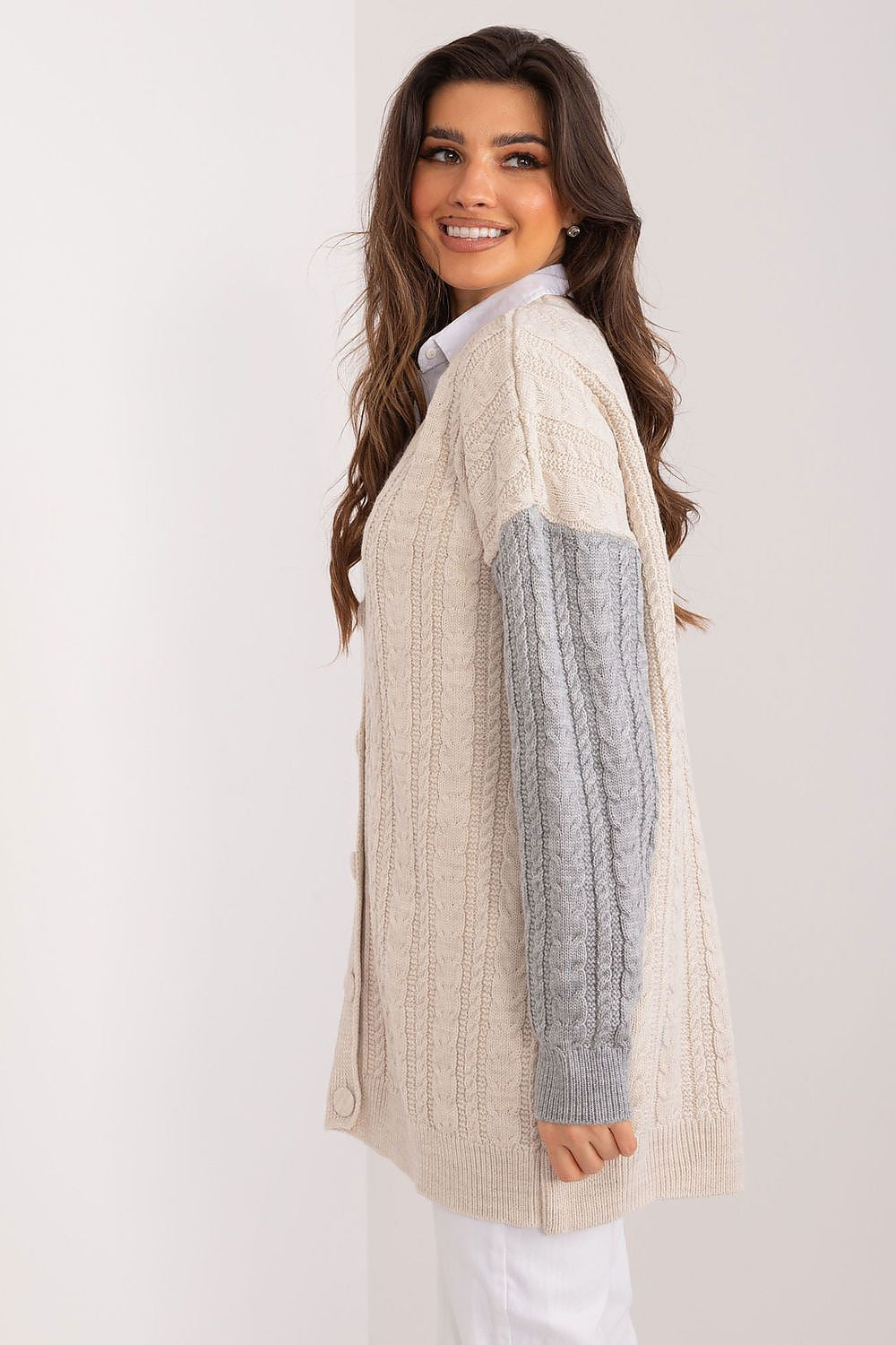  Sweter Damski Model BA-SW-0549.32 Grey - Badu 