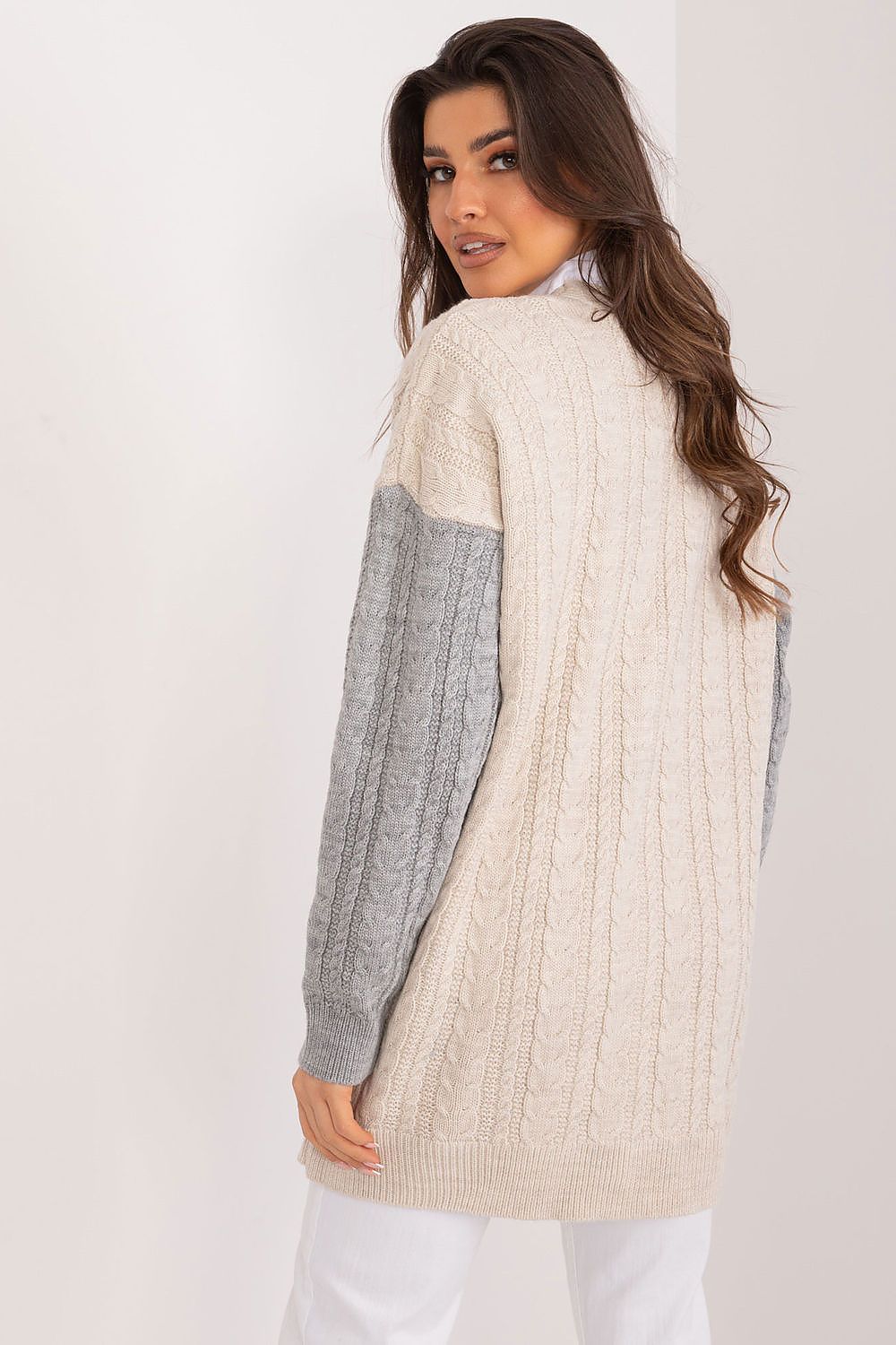  Sweter Damski Model BA-SW-0549.32 Grey - Badu 