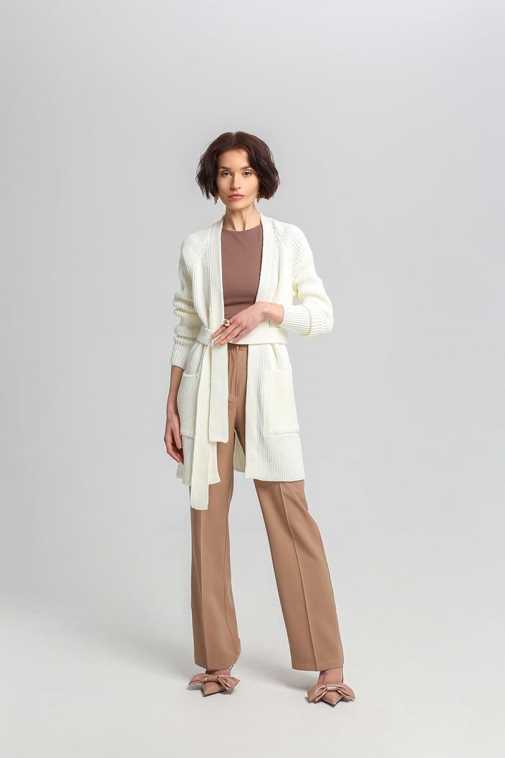  Sweter Kardigan Model SWE334 Ecru - MKM 