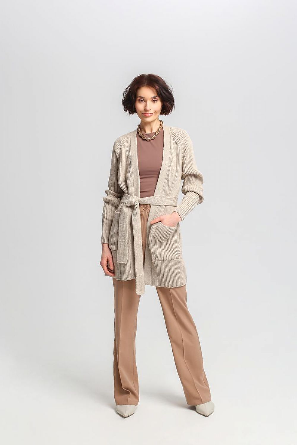  Sweter Kardigan Model SWE334 Beige - MKM 