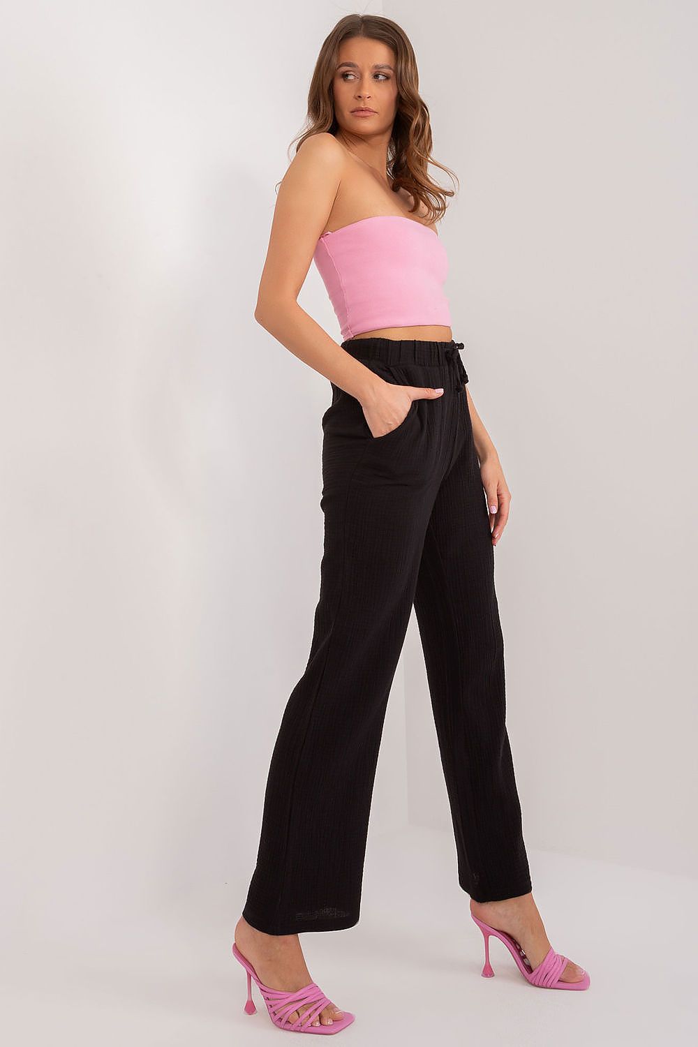  Spodnie Damskie Model D70032M62242A4 Black - Sublevel 