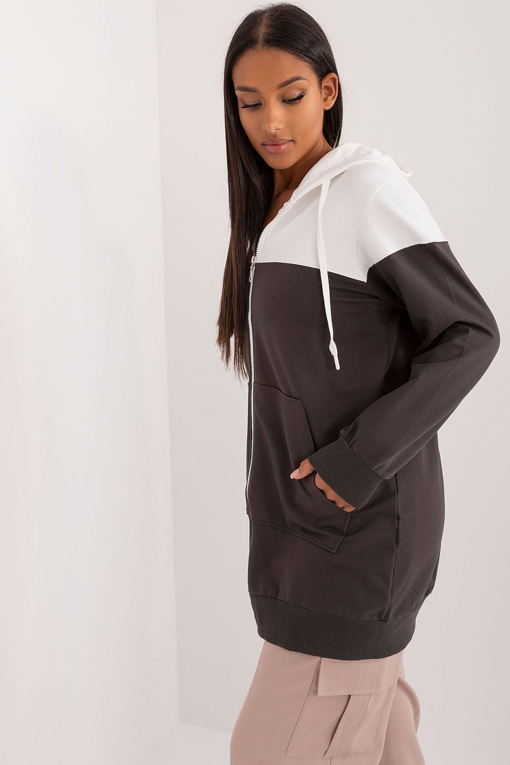  Bluza Damska Model RV-BL-8159.16X Khaki - Relevance 