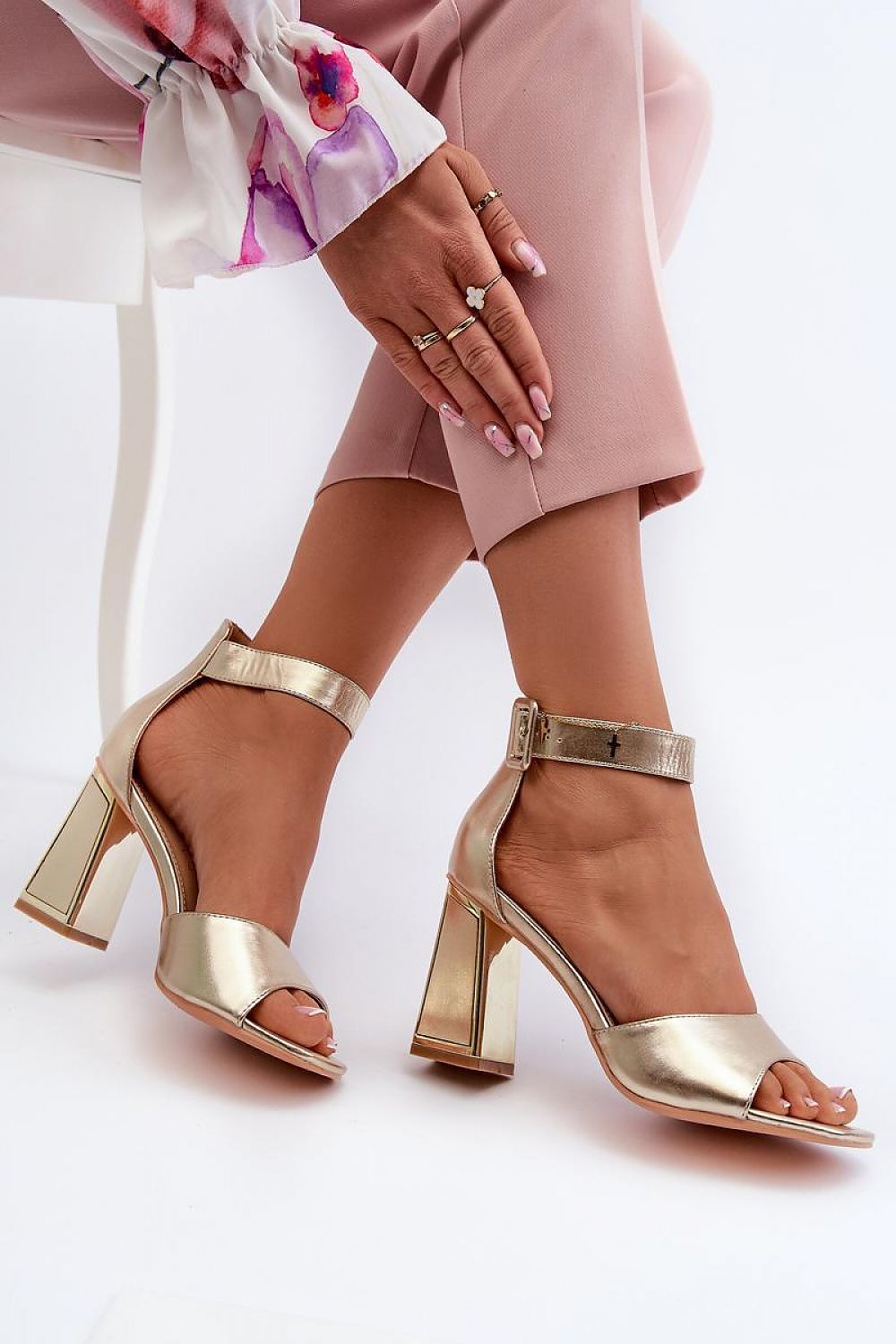  Sandały Model Rosazara 24SD35-6815 Gold - Step in style 