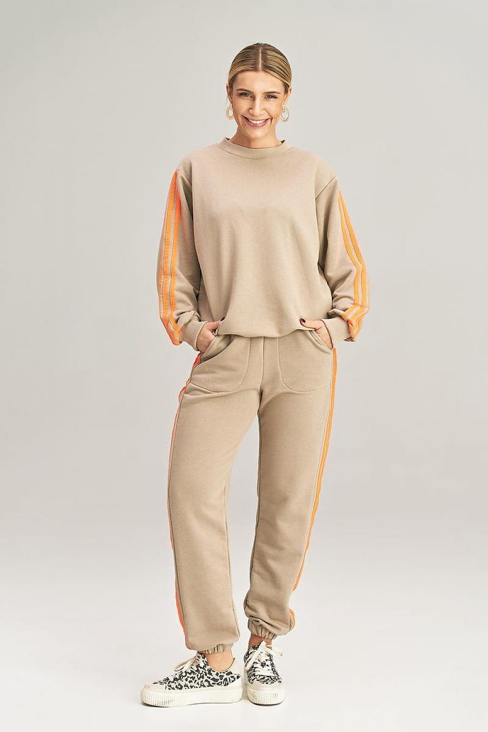  Spodnie Komplet Model M1020 Beige - Figl 