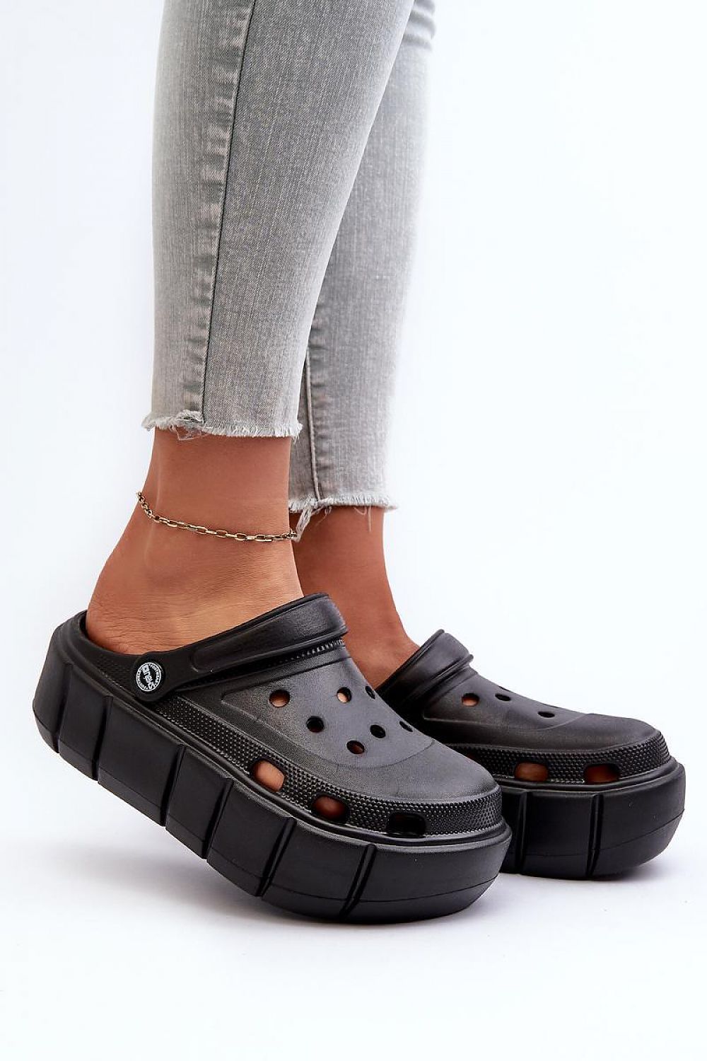  Sandał Klapki Model Itubia 24SD19-7561 Black - Step in style 