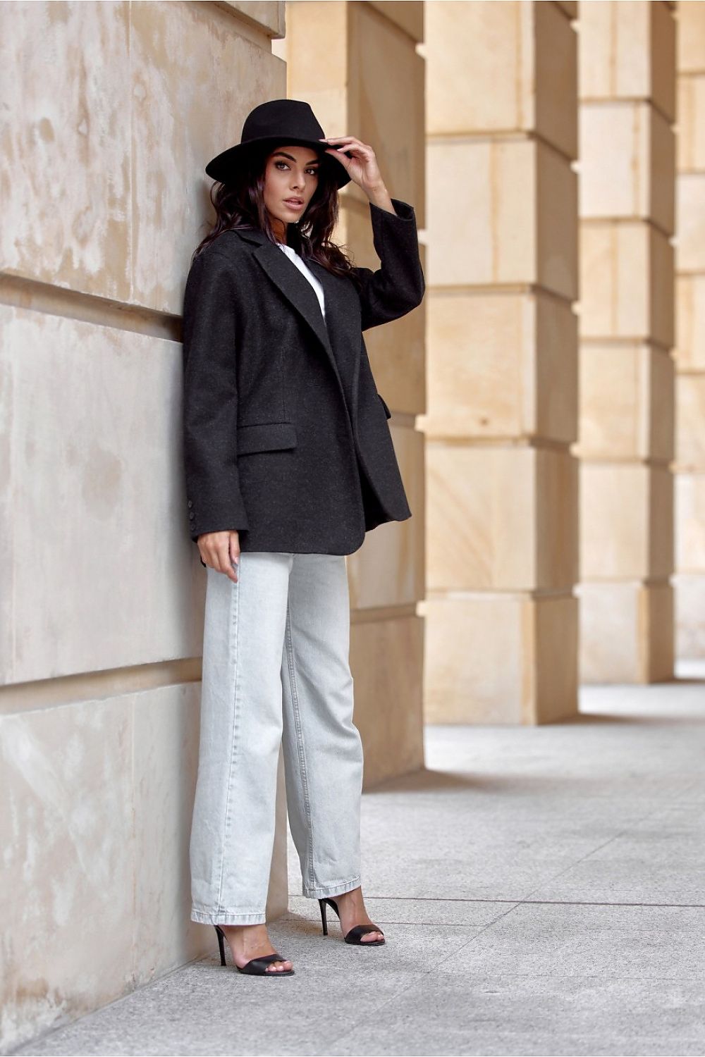   Marynarka Model Meghan CZM ZAK0007 Black - Roco Fashion 