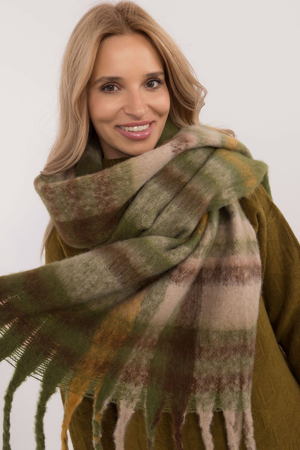   Szalik Model AT-SZ-231301.21 Khaki - AT 