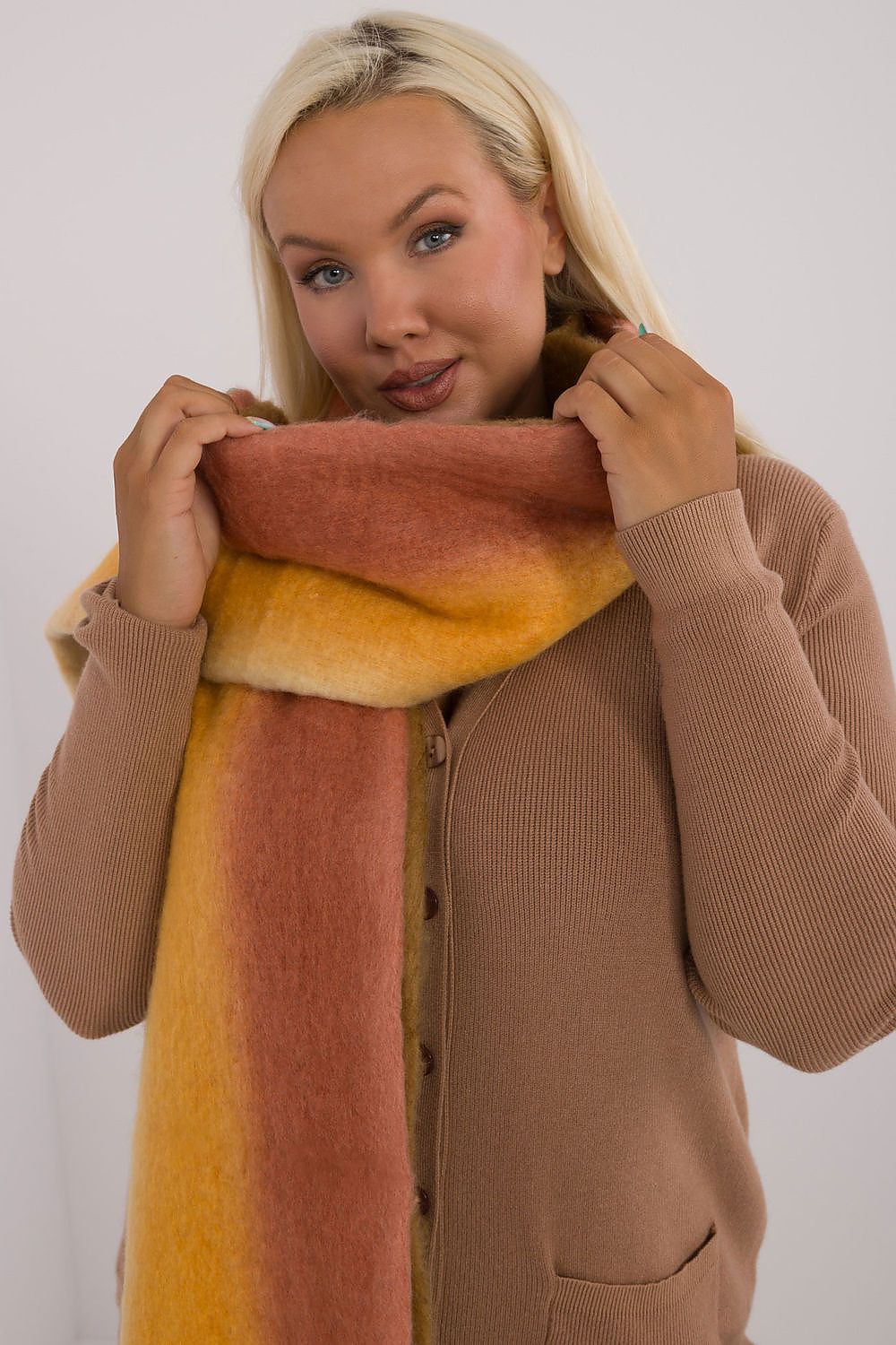   Szalik Model AT-SZ-2320.50 Orange - AT 