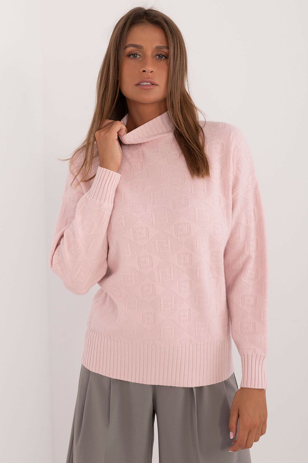   Sweter Damski Model AT-SW-2339.54 Light Pink - AT 