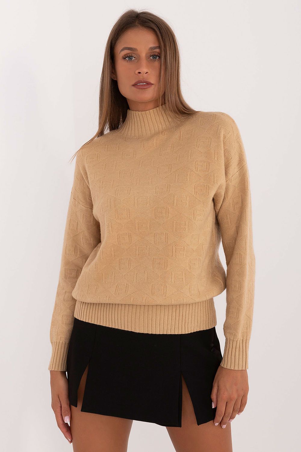   Sweter Damski Model AT-SW-2339.54 Light Camel - AT 